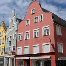 Wohn- und Geschäftshaus in Ecklage