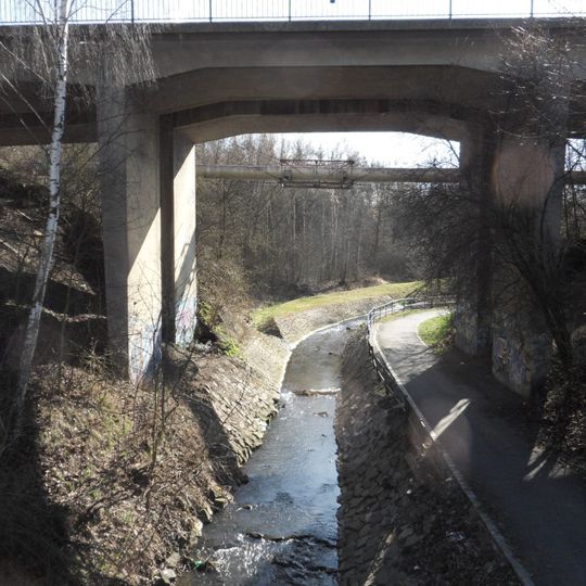 Železniční most přes Vejprnický potok ve Skvrňanech