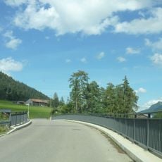 Hohe Brücke
