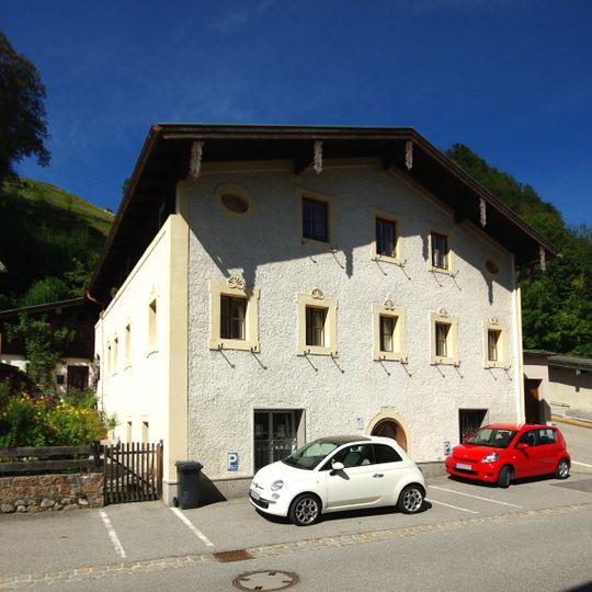 Wohnhaus, sogenanntes Höchenriederhaus