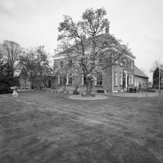 Uppelse Hoek 15, Almkerk