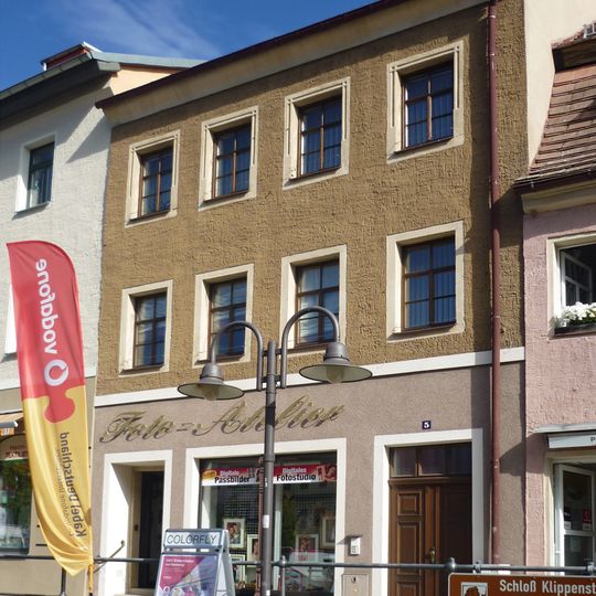 Wohnhaus in geschlossener Bebauung Markt 5