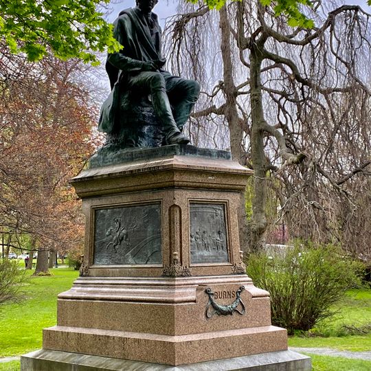 Statue of Robert Burns
