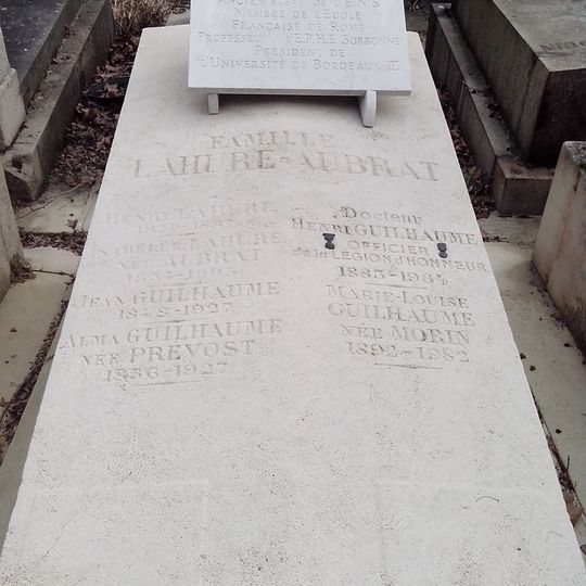 Grave of Lahure-Aubrat