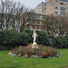 Statue