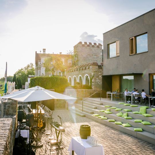 Schlosshotel Steinburg