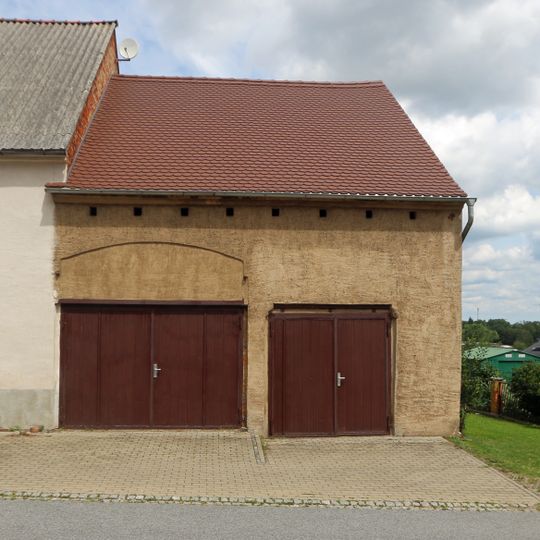 Scheunenkomplex aus 18 Stadtscheunen in östlicher Richtung von der Königsbrücker Straße abzweigend Königsbrücker Straße 32, 34, 36, 38, 40, 42, 46, 48, 50, 52