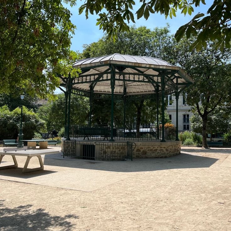Kiosk at Square Vaillant