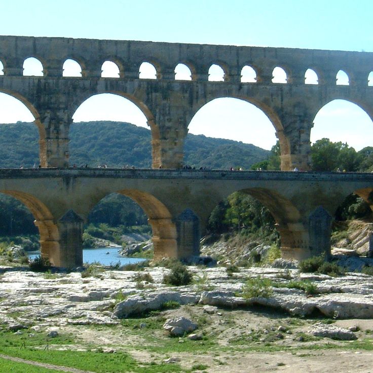 Esplanade rive droite