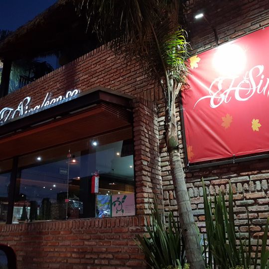 El Sinaloense seafood and drinks