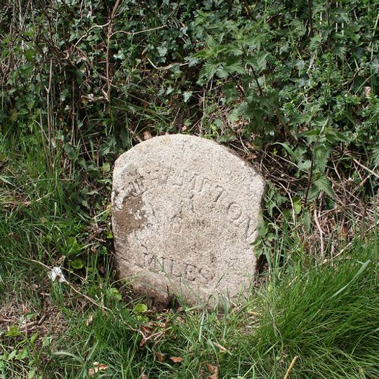 Milestone, 300m E of Fire Stone Cross