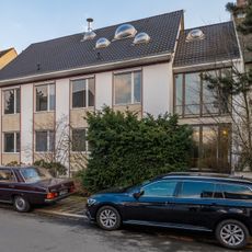 Büro- und Wohngebäude