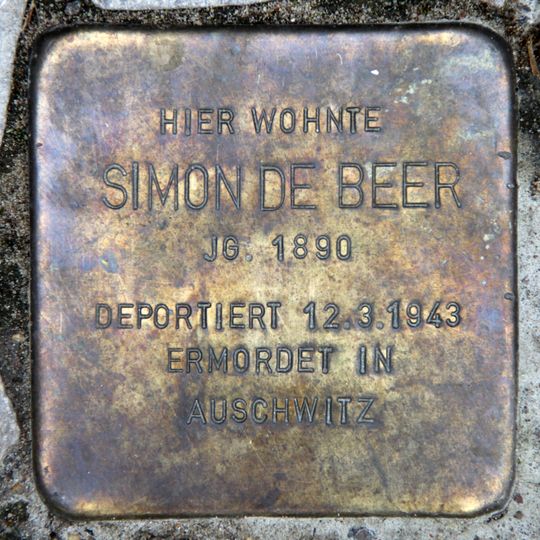Stolperstein dedicated to Simon de Beer
