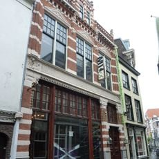 Voormalig bedrijfspand van de Coöperatieve Vleeschhouwerij Eigen Hulp