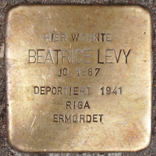 Stolperstein en memoria de Beatrice Levy