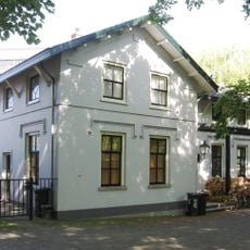 Dienstwoning voormalige Gemeentelijke Begraafplaats Haagpoort