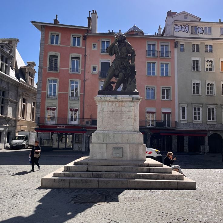 Statue of Bayard in Grenoble