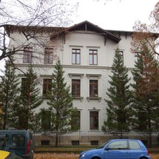 Mietvilla mit Vorgarten und Einfriedung Henriettenstraße 6