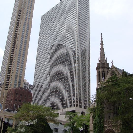 Elysées Condominiums