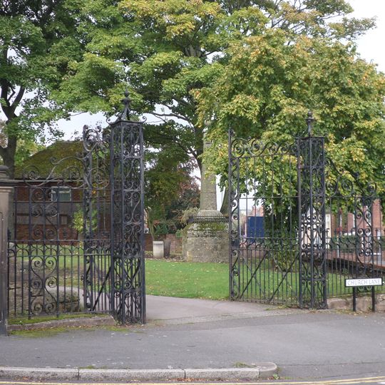 Gates And Gatepiers At Church Of St Helen