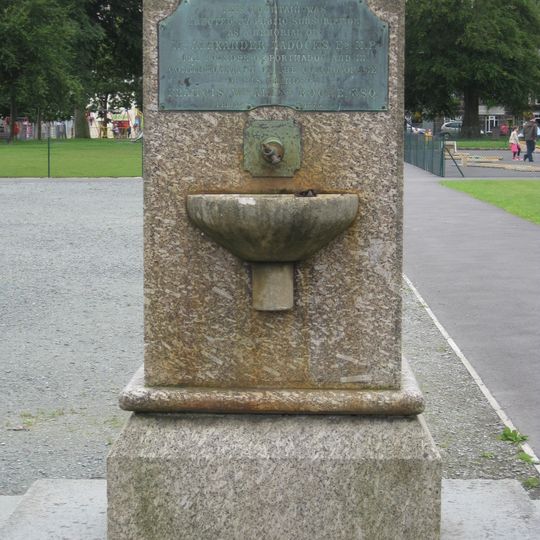 Madocks memorial fountain in The Park