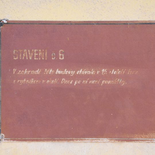 Pamětní deska tvrze v Senticích