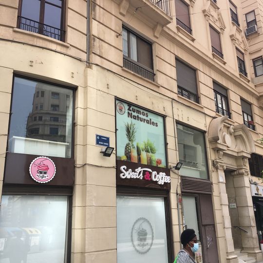 Building at 12 En Sanç street, Valencia