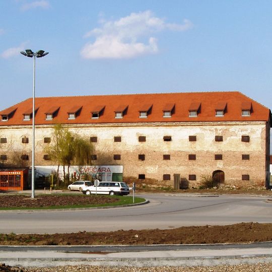 Entrepôt de céréales Bojana sur la Save