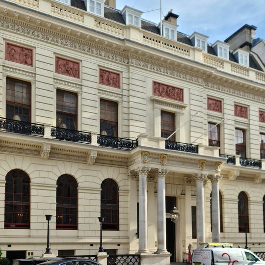 Oxford and Cambridge Club