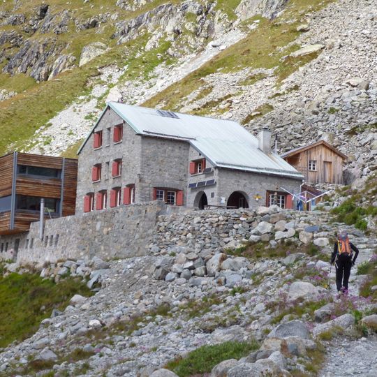 Tschierva Hut