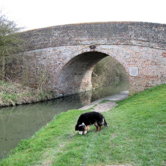 Grand Union Canal Aylesbury Arm Bridge Number 8