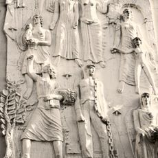 Relief sculpture
