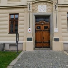 Pamětní deska připomínající sídlo SS v Štáflově ulici v Havlíčkově Brodě