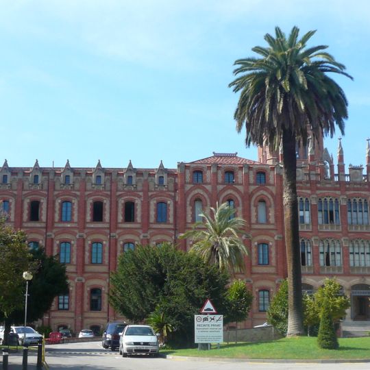 Edifici del col·legi Sant Ignasi de Loiola