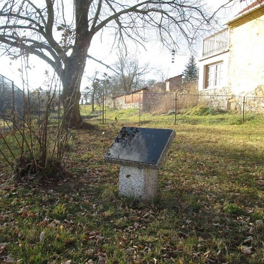 Deska Stromů republiky ve Skapcích