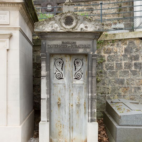 Grave of Tavernier-Ribaudeau