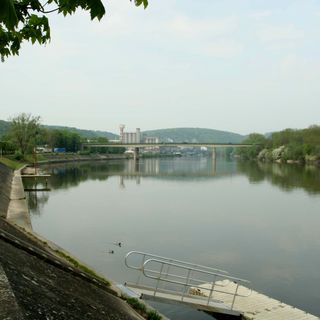 Pont de Bonnières