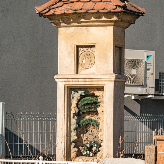 Boží muka na rozcestí v ulici Kladská v Hradci Králové