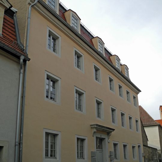 Wohnhaus in halboffener Bebauung Antonstraße 26