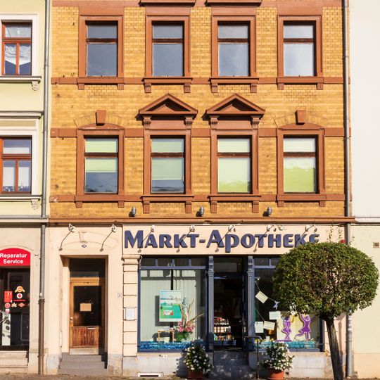 Mietshaus in geschlossener Bebauung Markt 28