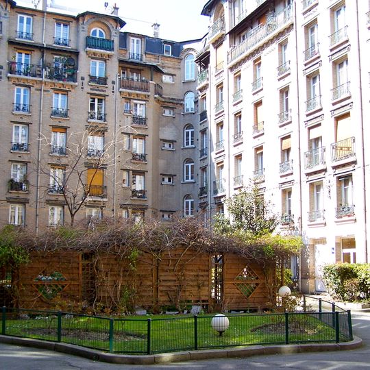 Square Eugène-Hatton