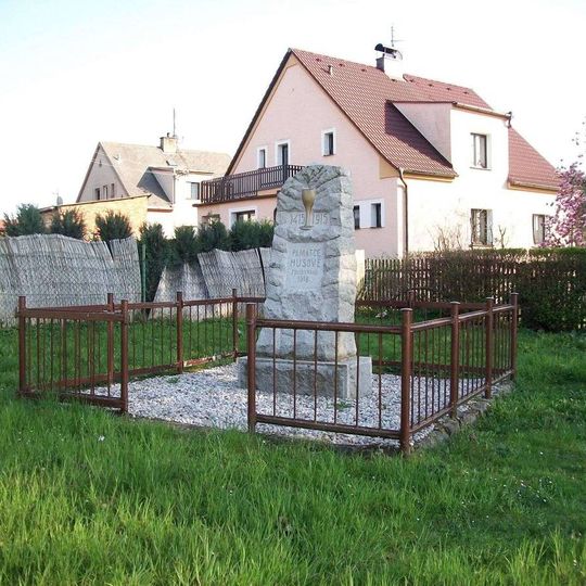 Památník v Losiné