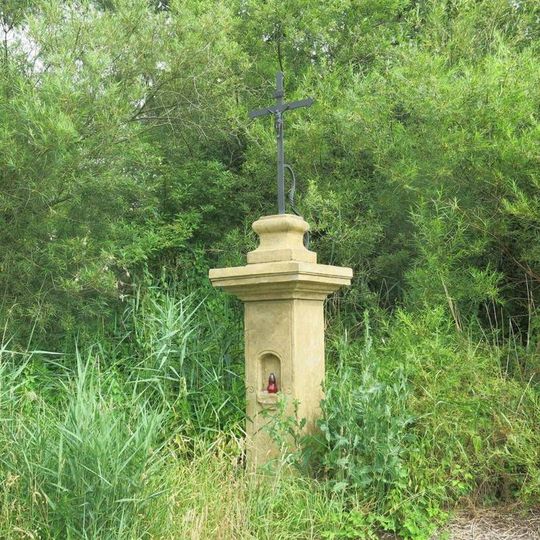 Kříž naproti domu Liberecká 39 ve Staré Lípě