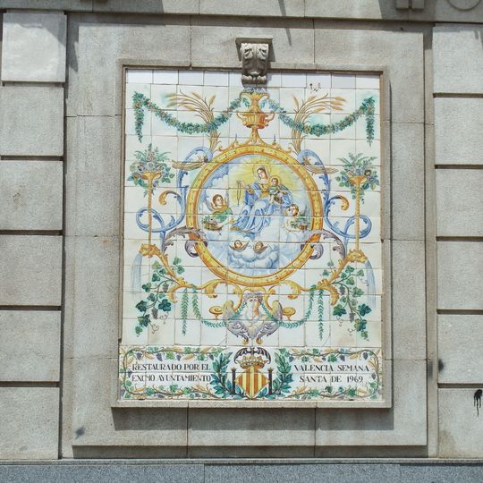 Retablo cerámico de la Virgen del Rosario en plaza del Rosario, Valencia