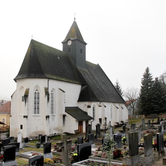 Kath. Pfarrkirche Alle Heiligen und Friedhof
