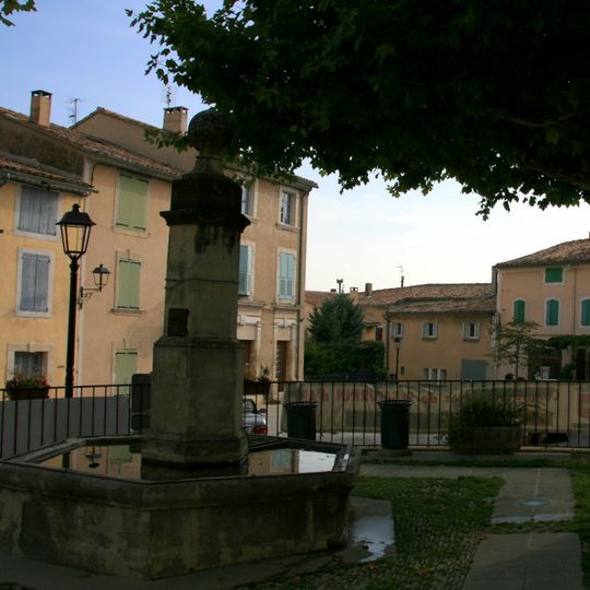 Fontaine publique de Saint-Saturnin-lès-Apt