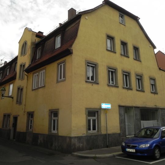 Mansarddachhaus
