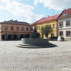 Kašna Panny Marie Vítězné na Masarykově náměstí v Bystřici pod Hostýnem