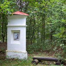 Kaplička jihovýchodně od Stádlece