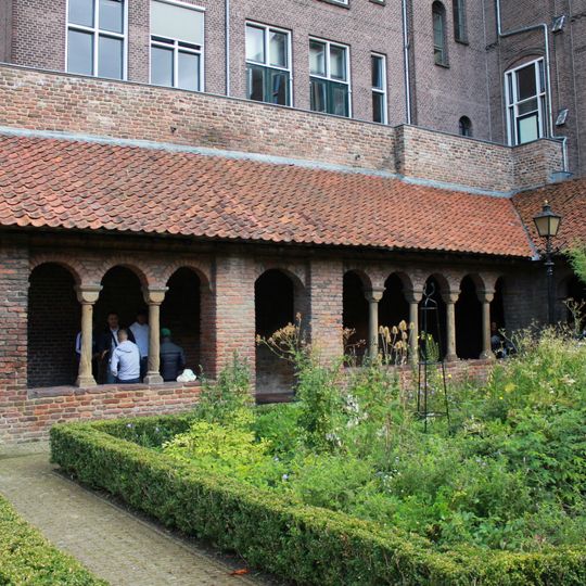 Mariakerk: eastern arm of the cloister